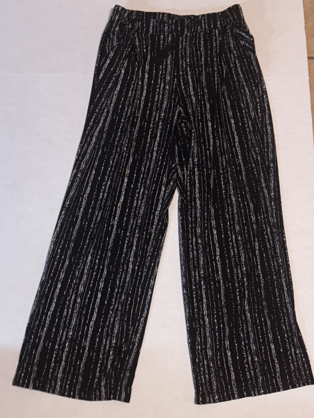 Rafaella Comfortable XL Women's Black & White Pants Wide Leg Flowing Bottoms - Picture 2 of 9